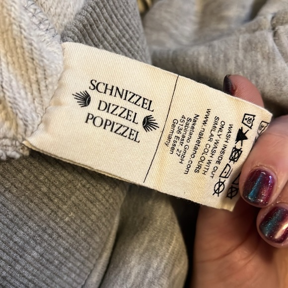 Naketano pull-over sweatshirt size M *schnizzel dizzel popizzel* - Picture 8 of 8